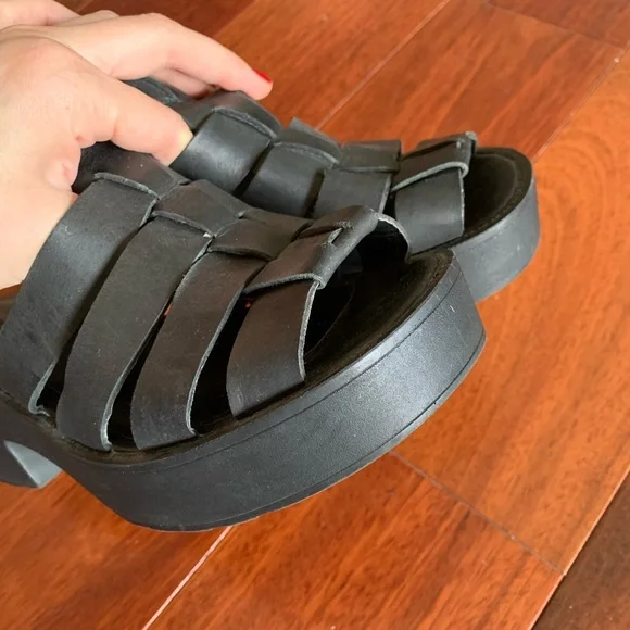 Platform-Block Heels Leather Strap Sandals by Steve Madden, Black, Size 6.5 - Picture 10 of 16